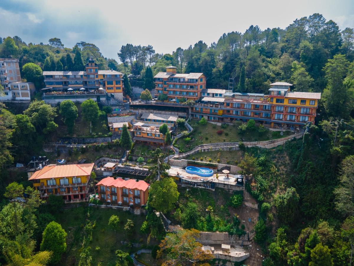 Country Hotel