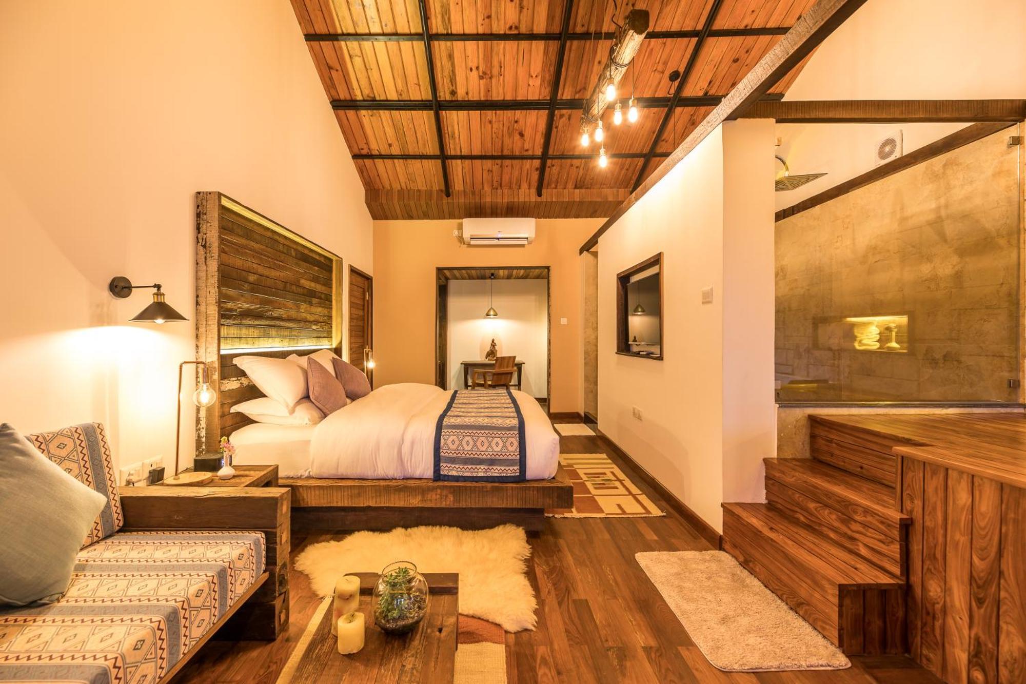 Country Hotel 4*
